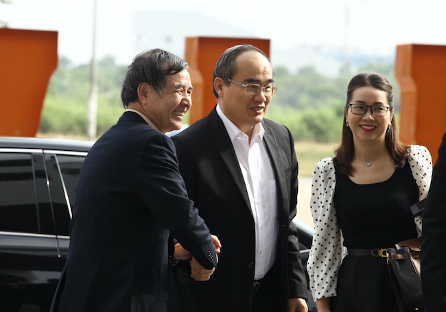 Uỷ viên Bộ chính trị Nguyễn Thiện Nhân ghé thăm Trường ĐH FPT Hà Nội